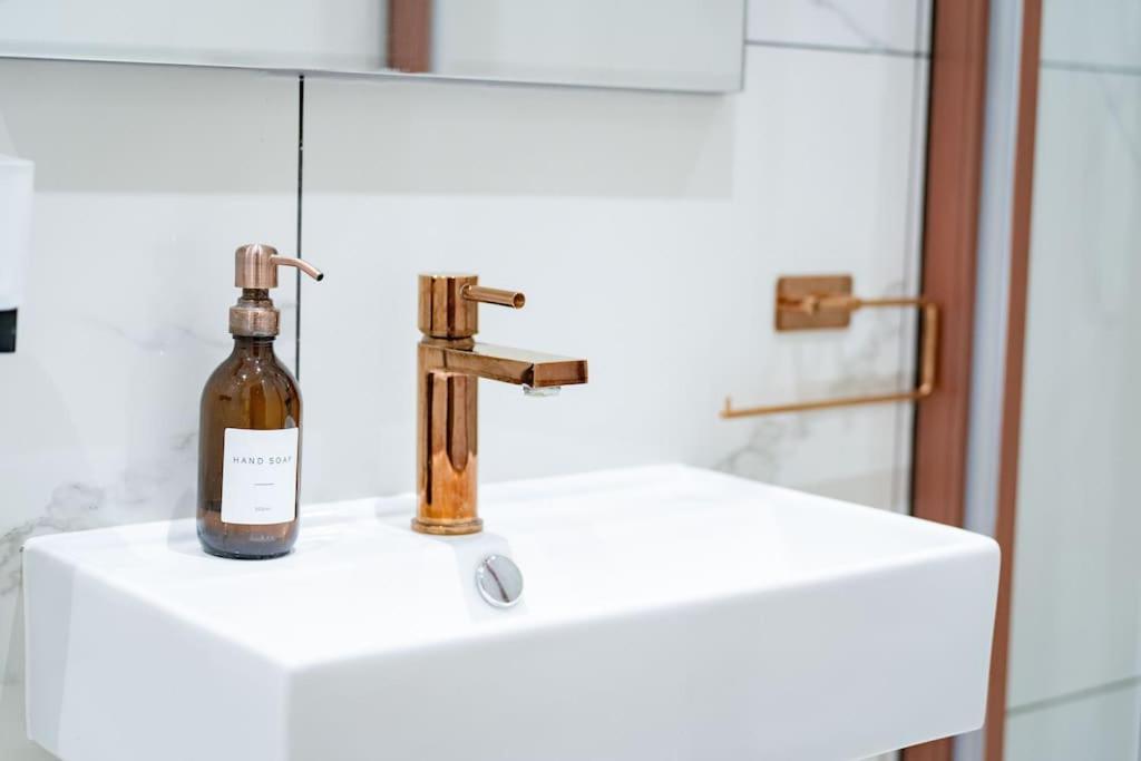 Stunning Boutique Flat In Central Location - Beatrice Bath Kültér fotó